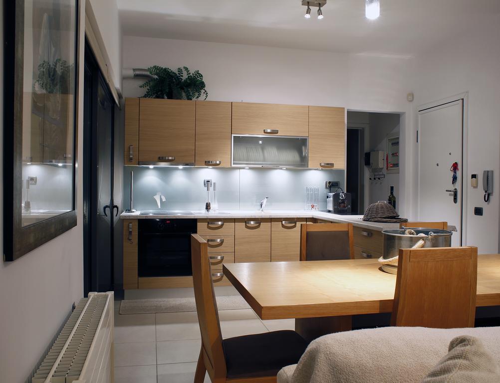 Seaview Maisonette Schinias Esterno foto